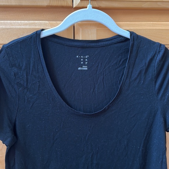 A New Day Lounge Tee - Picture 2 of 4